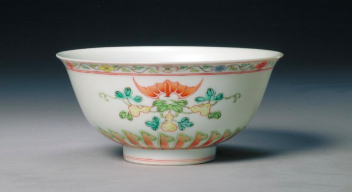 清雍正 粉彩葫芦纹碗