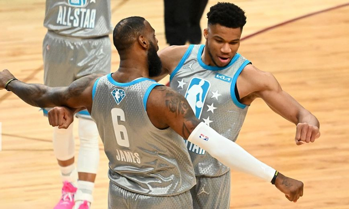 全明星属于两位阿克伦之子!__财经头条