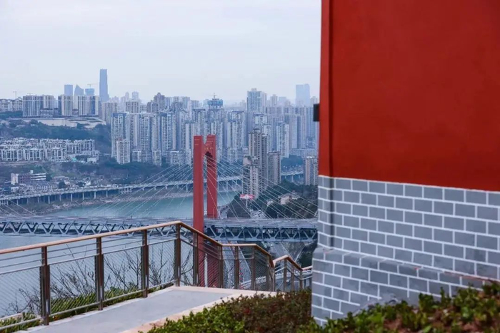 半山崖线步道沙坪坝段沿线景色 冯剑 摄