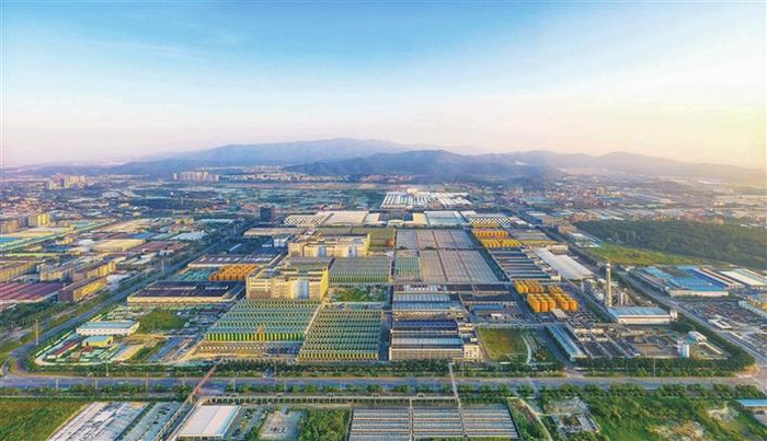 中华老字号企业——海天味业厂区。卢耀辉 摄