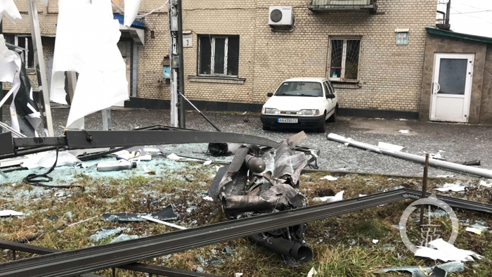 ▲乌克兰首都基辅，路边设施受损严重。图片来源/受访者供图