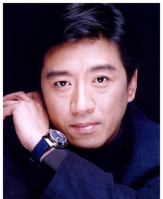 丁勇岱的妻子赵雪华:与丈夫一见钟情后闪婚,平淡的生活充满甜蜜