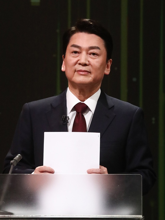 韩国国民之党候选人安哲秀。