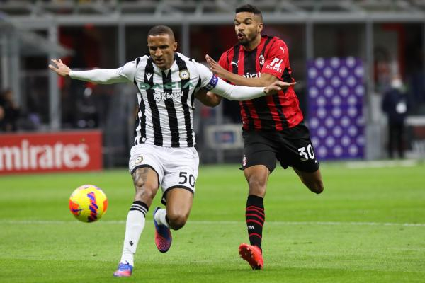 AC米兰和乌迪内斯战平。