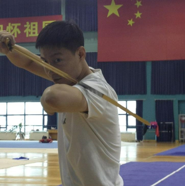 “周易三宝”杨俊毅:被陈法蓉爱到死去活来,为何转身娶了普通人