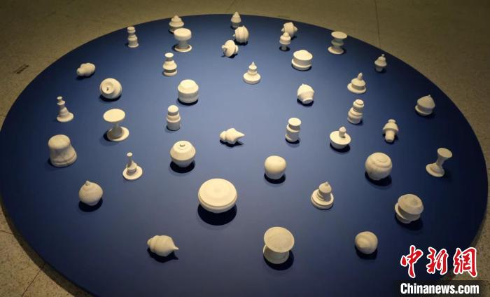 浦东美术馆新展《水之域》。　夏俊龙 摄