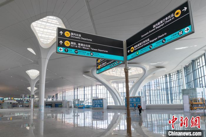 杭州机场T4航站楼。　谭申捷 摄
