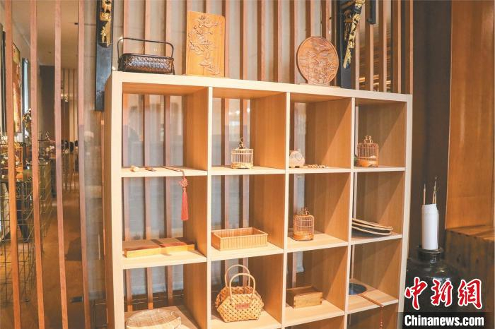 竹编工艺文创产品。　成都市郫都区融媒体中心 供图