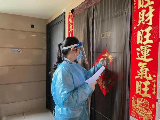 一天爬60层楼沉浸式“扫楼” 福田区委下沉支援莲花街道疫情防控第七实战专班志愿者“扫楼”有绝技__财经头条__新浪财经