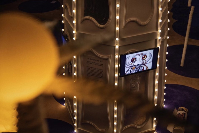 “好奇女孩爱丽丝”展厅