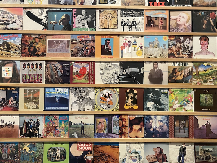 奈良美智收藏的唱片封面