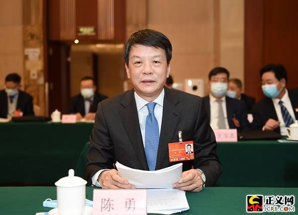 全国人大代表,山东省检察院党组书记、检察长陈勇