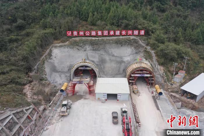 图为长兴隧道外观。　重庆高速巫云开建设有限公司供图