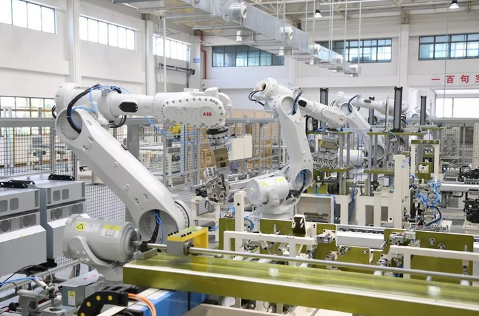 ▲重庆一公司发动机机加数字化车间。图/重庆发布官方微信公众号