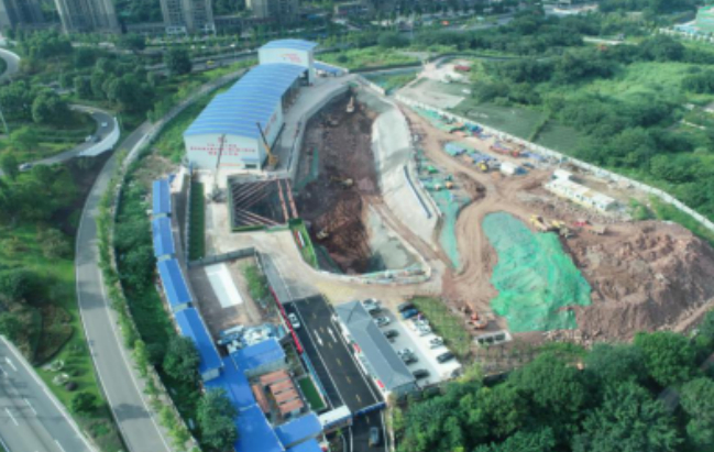 15号线九曲河东站明槽段施工通道