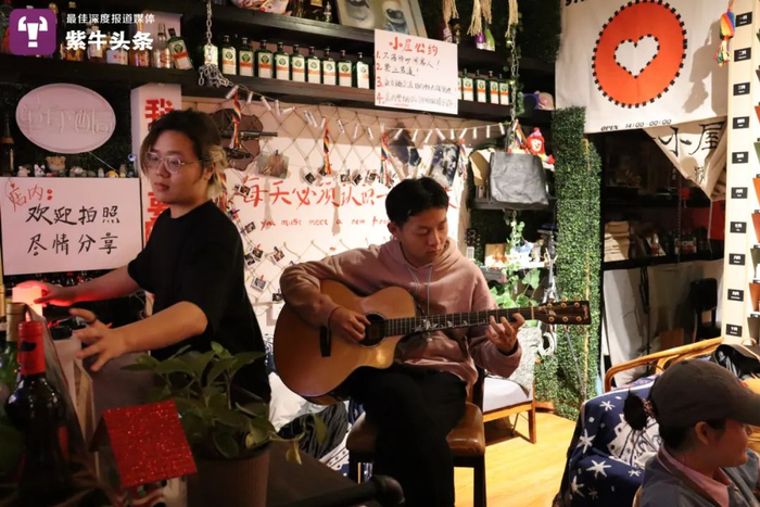 社交小屋能听到动人的音乐