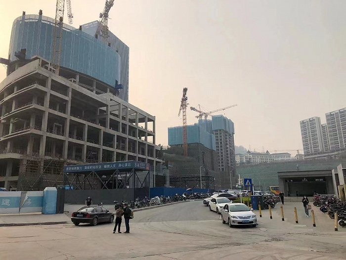 赤湾地铁站上盖综合体 图片来源：界面楼市去年实拍