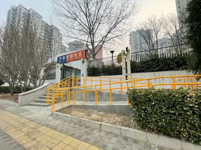 ▲杜鹏参与改造的社区坡道。受访者供图