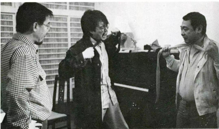 1992年《暗恋桃花源》排练中，左起：李力群、赖声川、顾宝明。上剧场供图