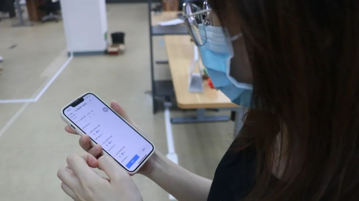 里工实业工程师用钉钉办公