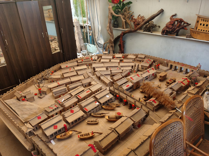 谈楚堃用木头复原的1953年的乾元镇