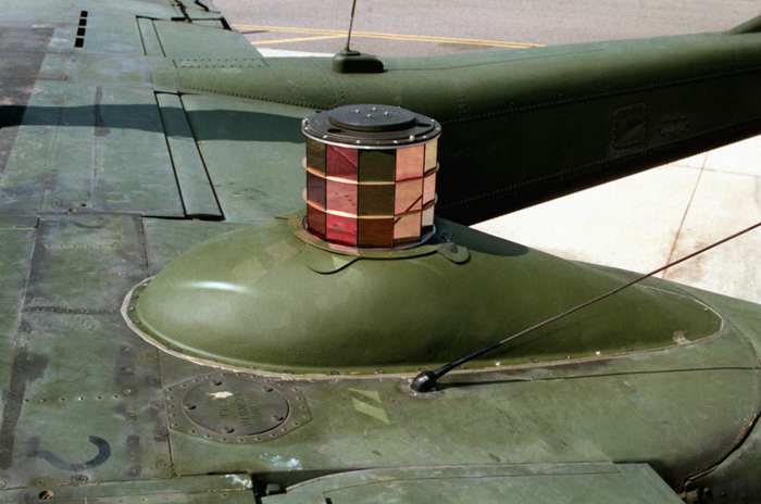 AN/AAQ-24红外反制系统。