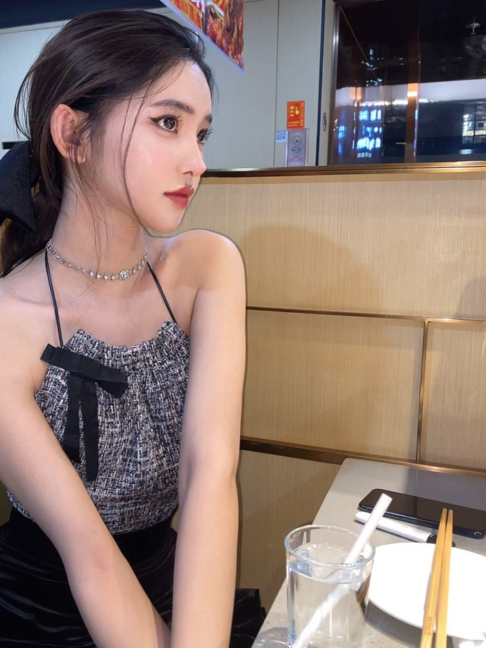 网红李由怒怼网络恶评,晒术后照力证“女儿身”,声称会要小baby