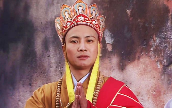 迟重瑞:娶大11岁陈丽华未生育,当后爸32年,他图富贵还是真爱?