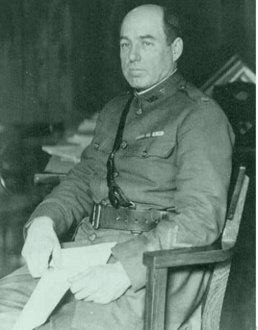 哈佛大学热带医学教授理查德·斯特朗，1906年任菲律宾生物实验室主任。图片来源：美国陆军医学部