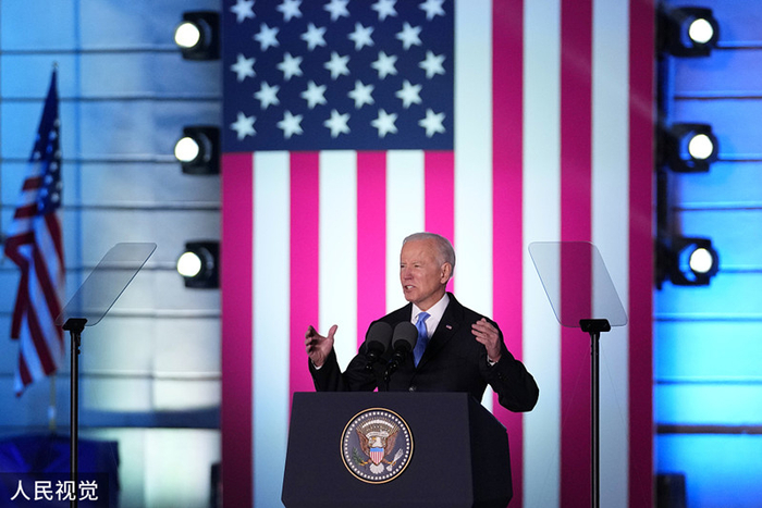 当地时间3月26日，波兰华沙，美国总统拜登就俄乌冲突发表演讲。（图源：人民视觉）