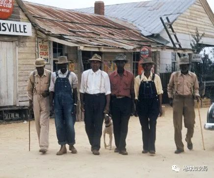 参加试验的试验者其实一无所知，就参与进来了。图片来自@美国国家档案和记录管理局