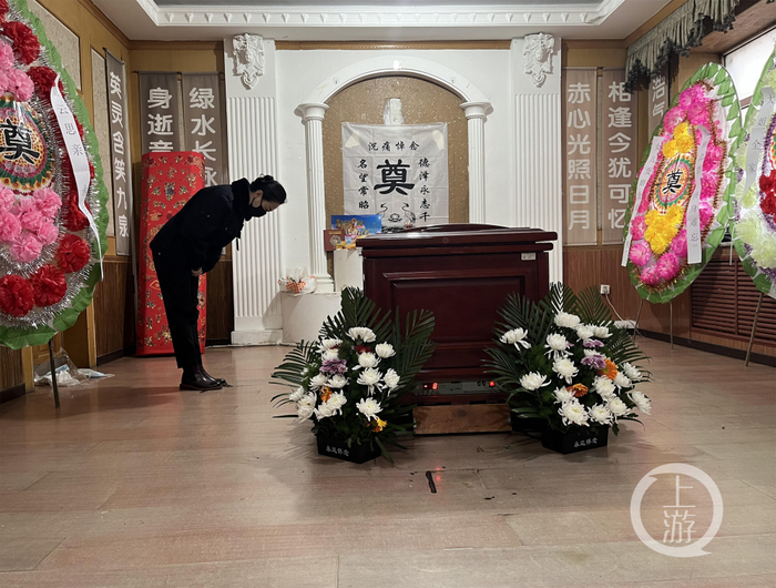▲李卓认为，应该让每个人都有尊严地、有准备地去面对死亡。图片来源/受访者提供