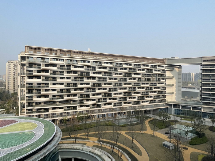 宁巢明石公寓的单人套间楼，顶楼配有空中跑道。 &nbsp; &nbsp; &nbsp; &nbsp; &nbsp; &nbsp; &nbsp;