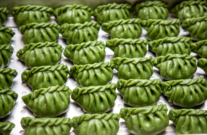 浙江金华的清明果 图 东方ic