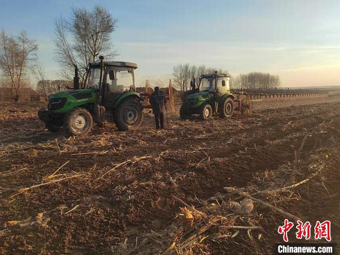 农安县宗光农机专业合作社的农用免耕机准备就绪。　受访者供图