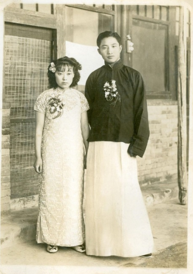 刘光典（右）与王素莲（左）结婚照