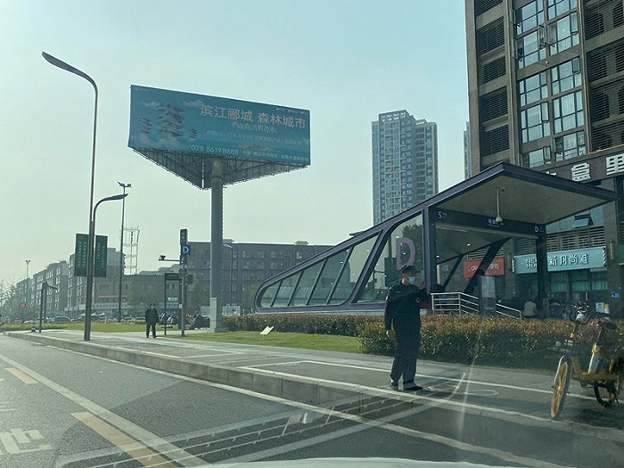 地铁5号线骑龙站实拍图 图片来源：天府楼市