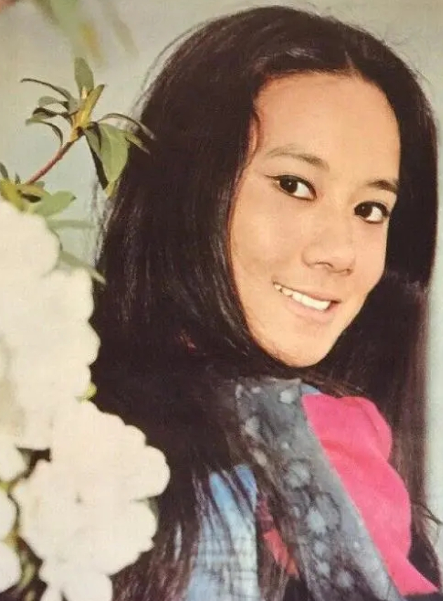 "嘉和之宝"苗可秀:三次恋上有妇之夫,曾是李小龙情人|苗可秀|李小龙