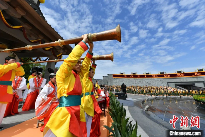 2021年公祭大禹陵典礼在浙江绍兴举行。中新社发 袁云 摄