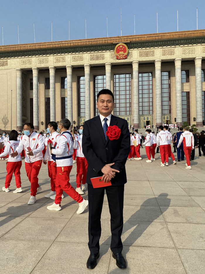 张新:集体的力量让我勇往直前__财经头条__新浪财经