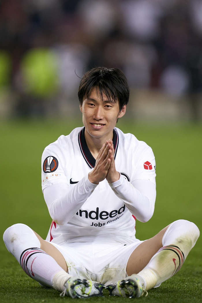 镰田大地两回合表现出色。