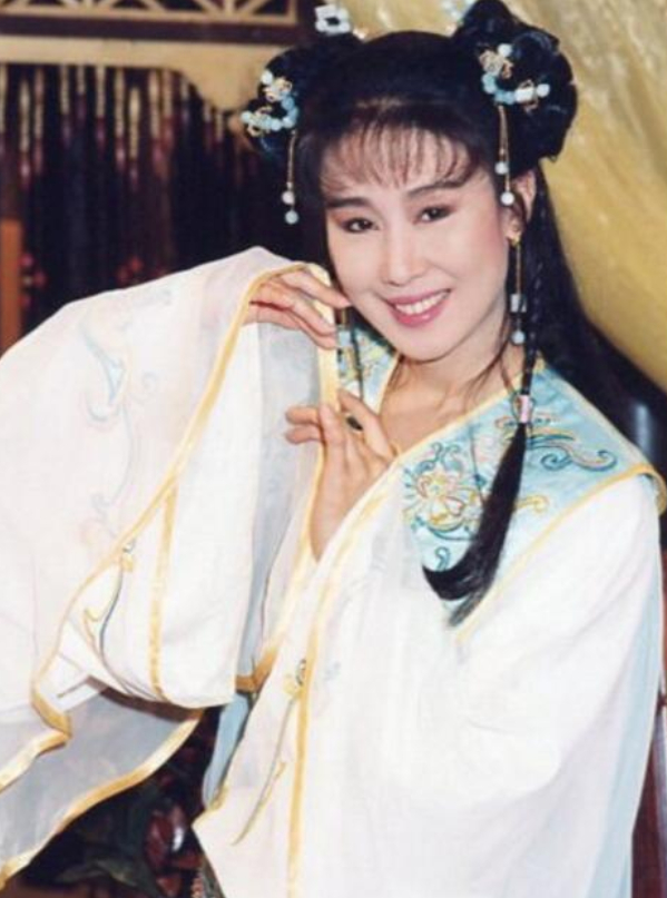 夏光莉|蓝文青|李碧莲_新浪新闻