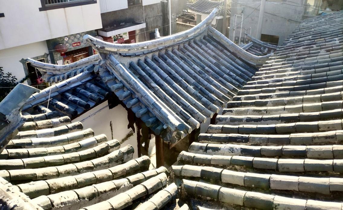 建水县荒地村老屋修缮后。受访者供图