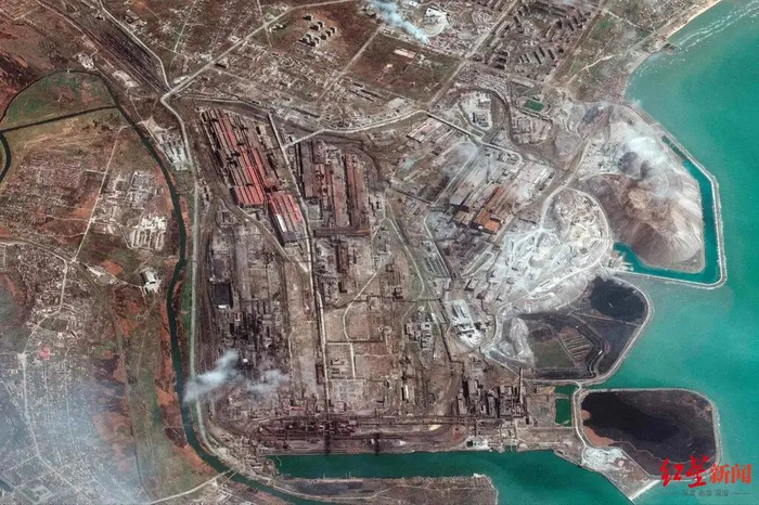亚速钢铁厂占地超过11平方公里