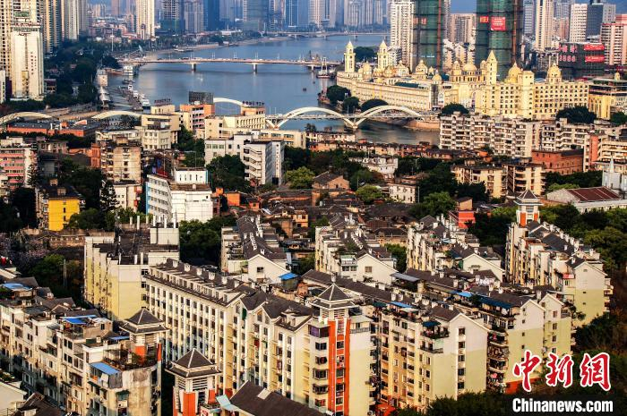 图为：棚屋区改造后的苍霞新城，资料图。　苍霞街道供图