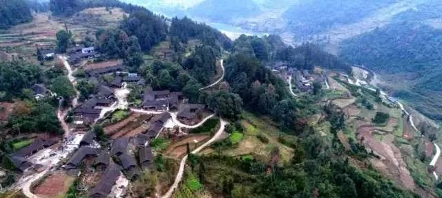 长远村  图：酉阳发布