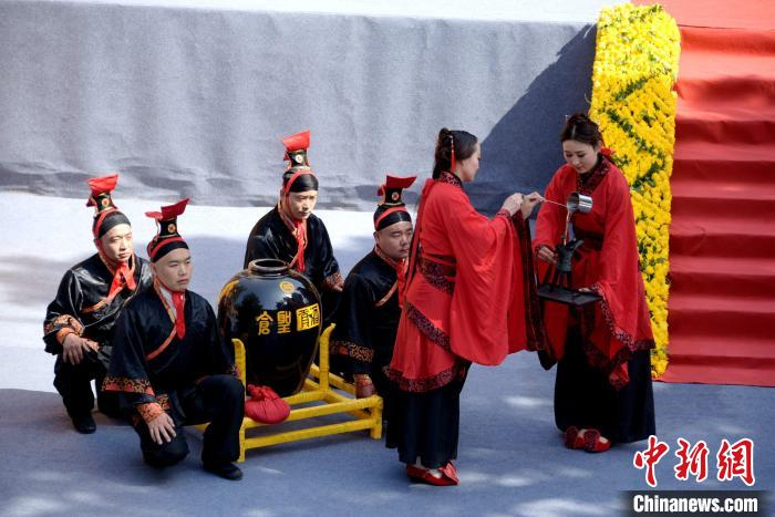 2022·壬寅年谷雨祭祀仓颉典礼在陕西白水县举行。　董张曼 摄
