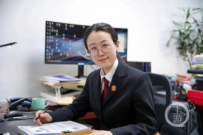 ▲北京市第四中级人民法院法官秦晋。图片来源/法院供图