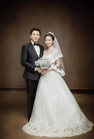 "瘟神"温兆伦的八段恋情|李丽蕊|温兆伦|陈梅馨_新浪新闻