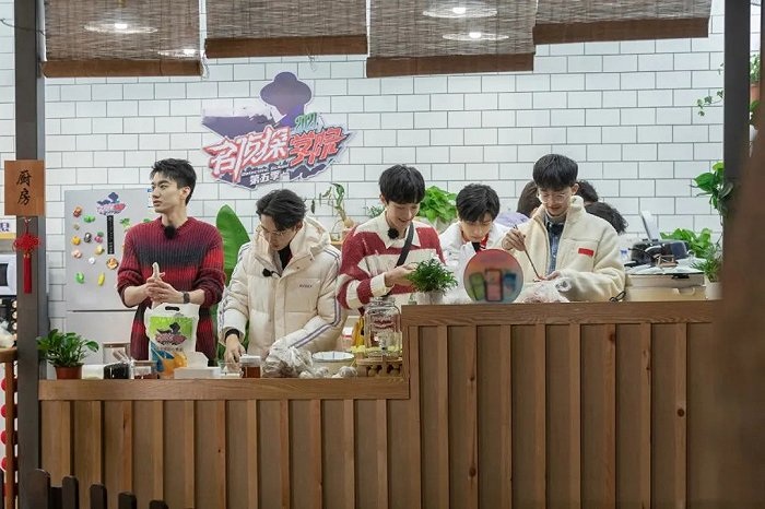 《名侦探学院》剧照